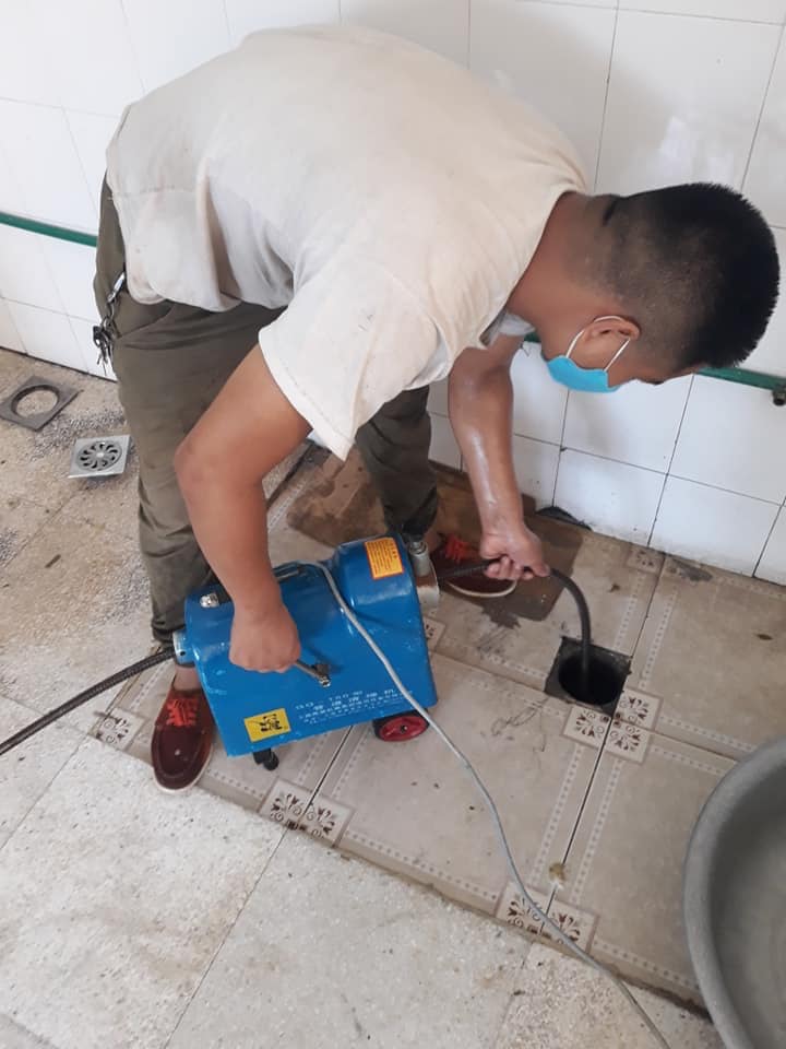 Tiết kiệm mang lại hiệu quả, công ty môi trường An Bình nhận thông cống hút bể phốt tại Sài Đồng giảm giá tới 80% các dịch vụ vệ sinh bồn cầu giá rẻ cho các hộ gia đình